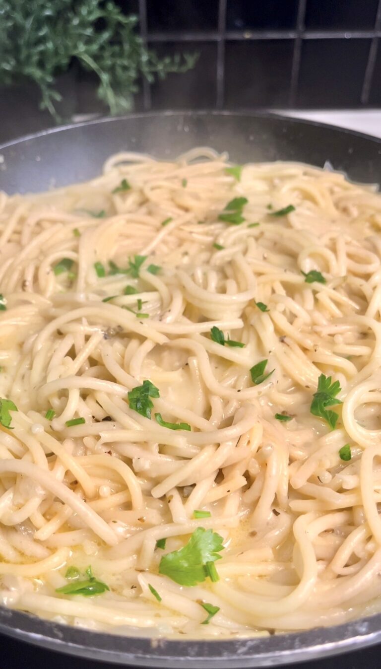 Garlic Parmesan Pasta 🍝